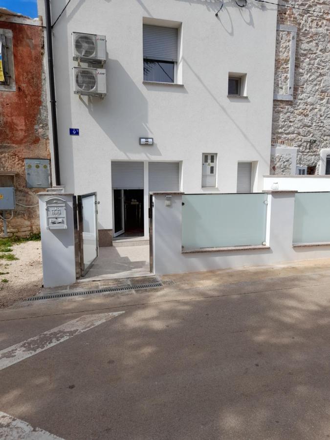 Apartments Donella Umag Ngoại thất bức ảnh