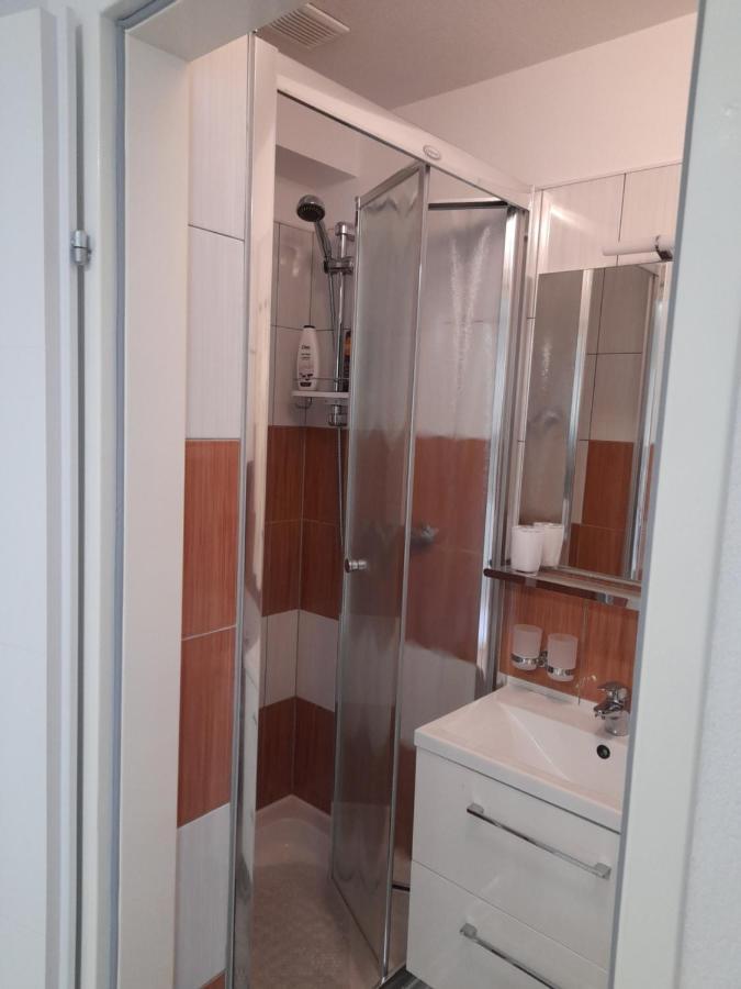 Apartments Donella Umag Ngoại thất bức ảnh