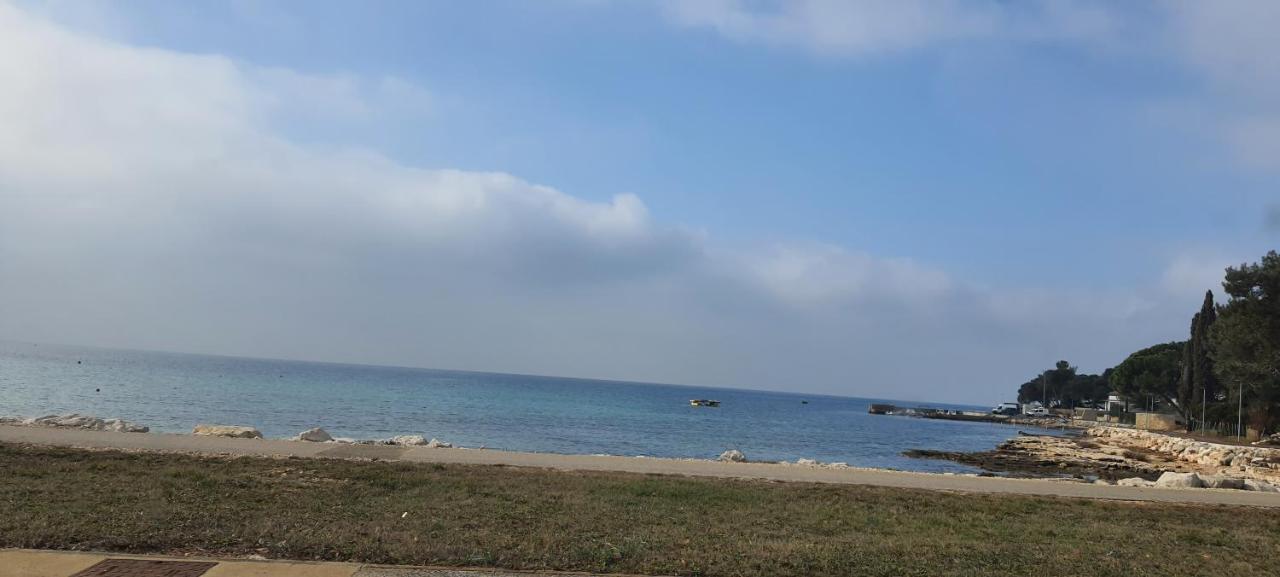 Apartments Donella Umag Ngoại thất bức ảnh
