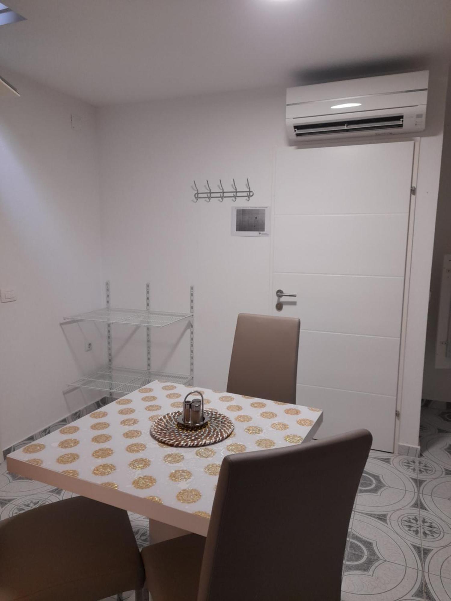 Apartments Donella Umag Ngoại thất bức ảnh