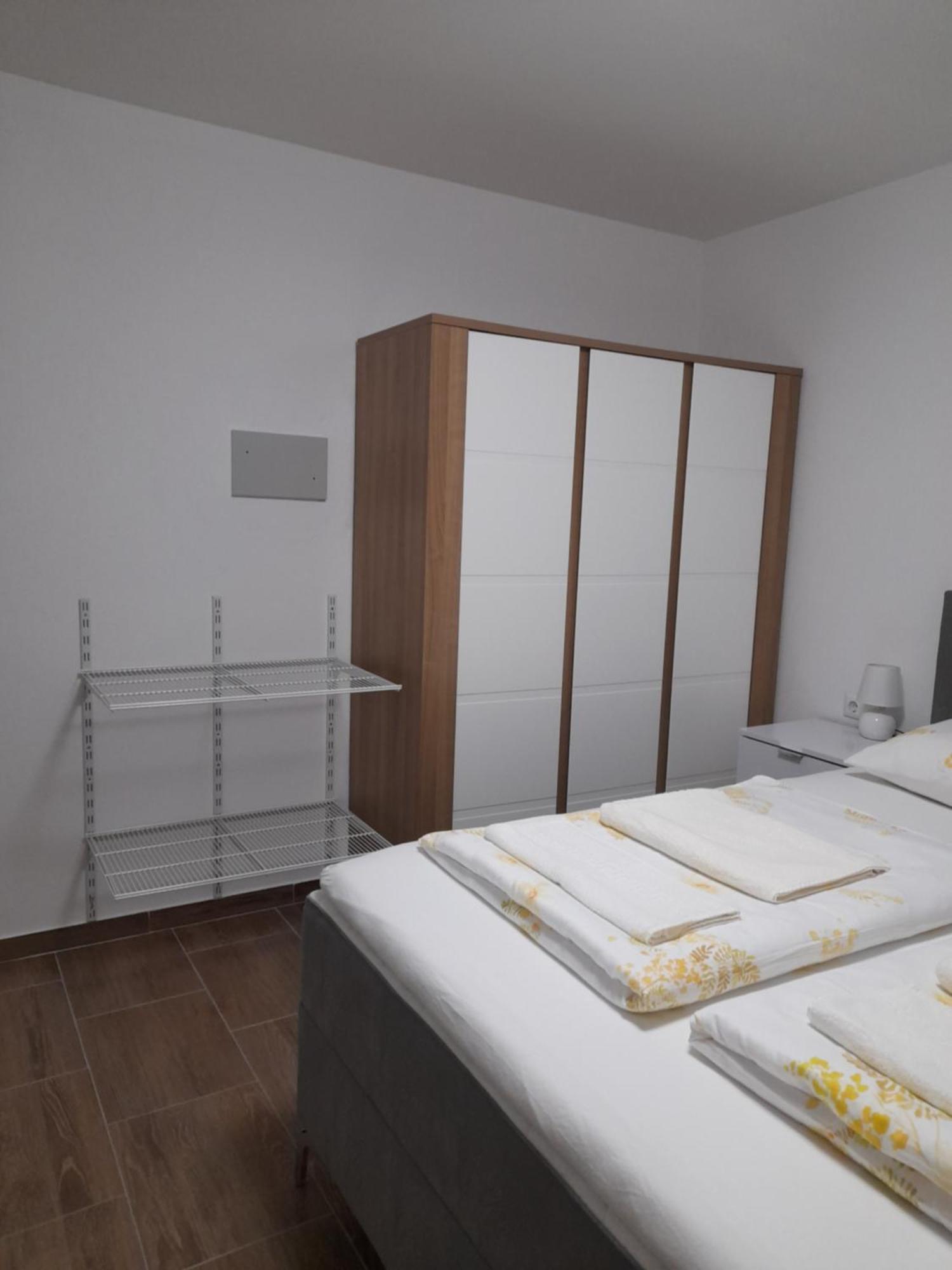 Apartments Donella Umag Ngoại thất bức ảnh