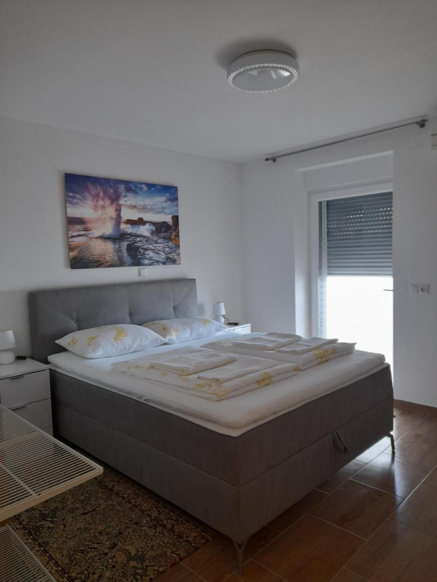 Apartments Donella Umag Ngoại thất bức ảnh